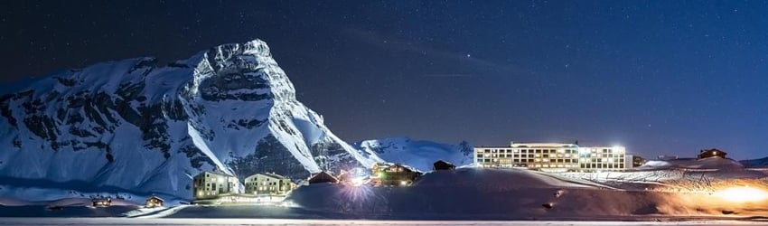 Nachtansicht Frutt Resort